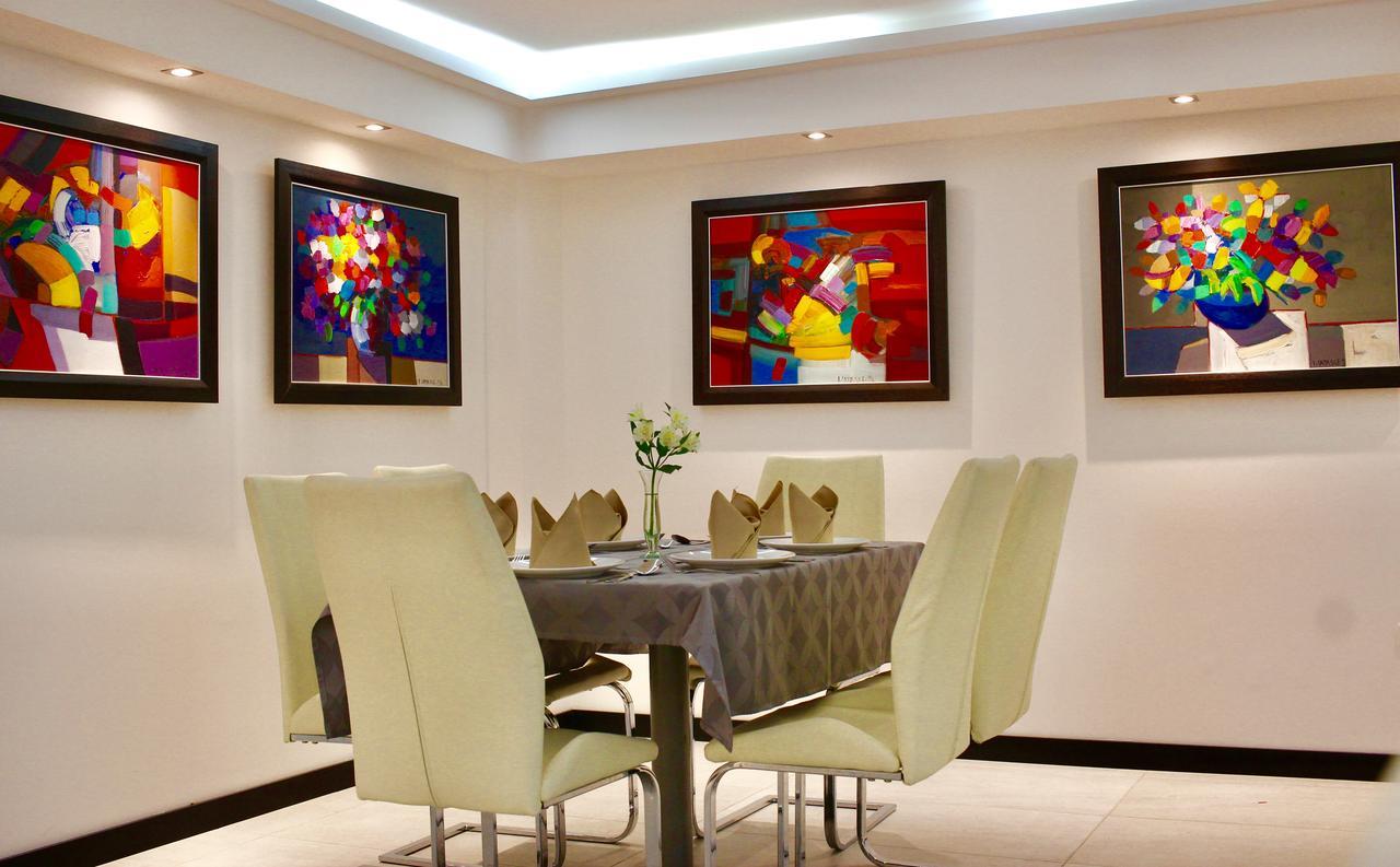 Hotel Lugano Suites Quito Exterior photo